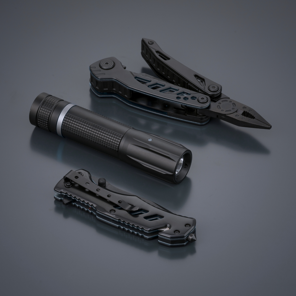 Multitool, Rettungsmesser & kleine Taschenlampe